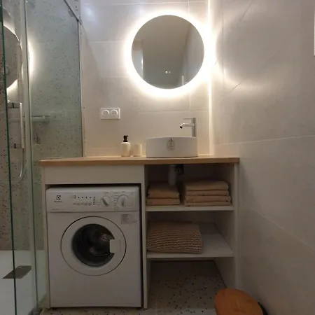 아파트 O Arcades *