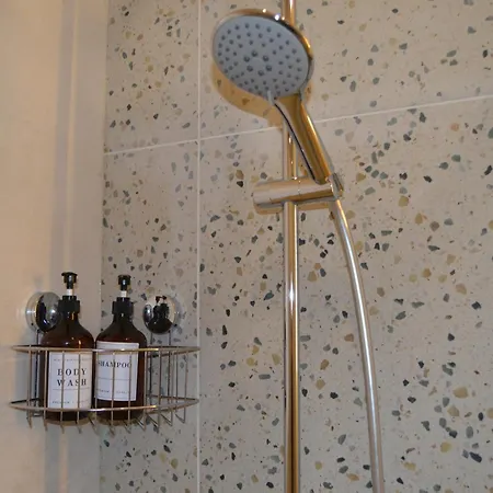 아파트 O Arcades *